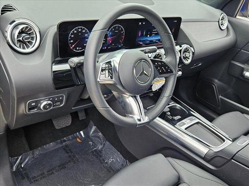 Certified 2025 Mercedes-Benz GLA 250 image 10