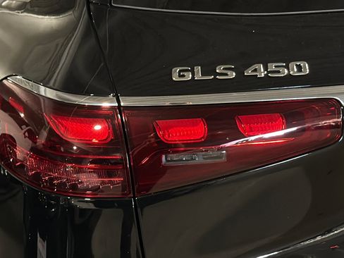 New 2026 Mercedes-Benz GLS 450 4MATIC image 28