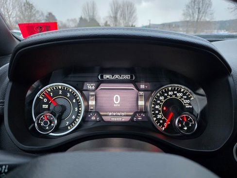 Used 2021 RAM 1500 Laramie image 28