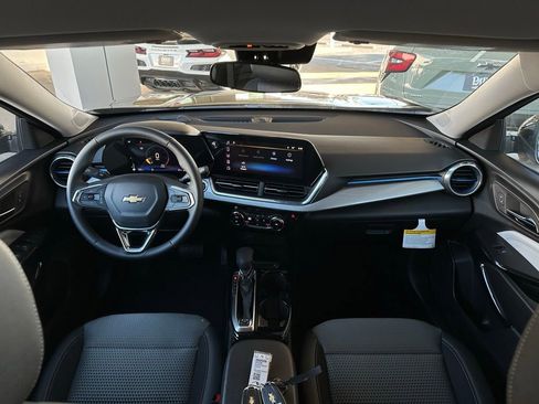 New 2026 Chevrolet Trax LT w/ Driver Confidence Package image 21