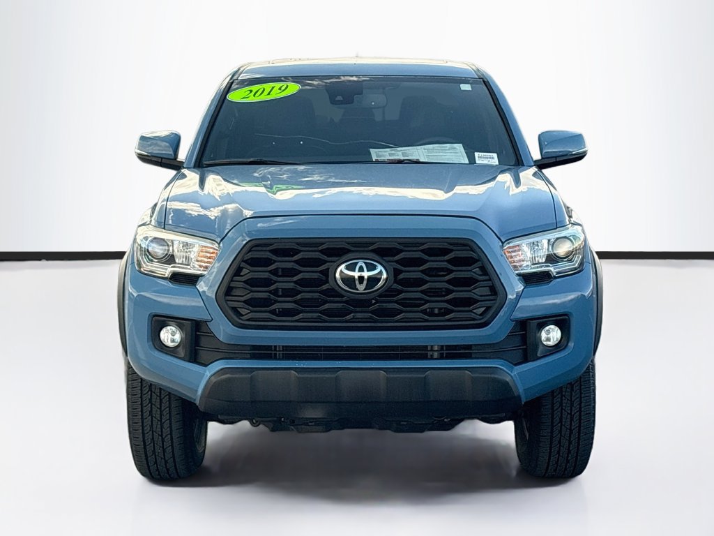 Used 2019 Toyota Tacoma TRD Off-Road AWD/4WD image 2