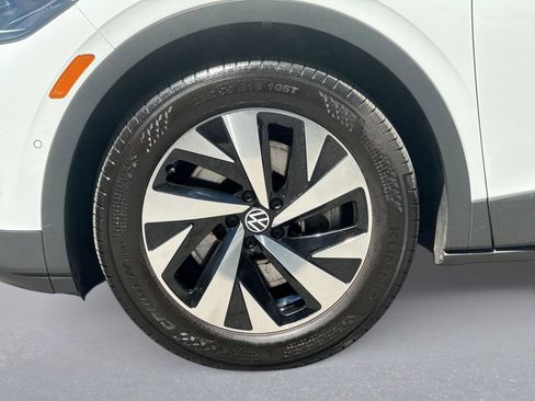 Used 2023 Volkswagen ID.4 2WD image 18