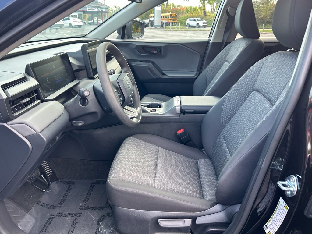 Certified 2026 Toyota RAV4 LE AWD/4WD image 9
