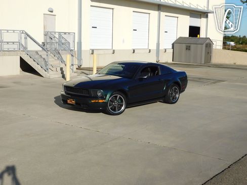 Used 2008 Ford Mustang Bullitt RWD image 9
