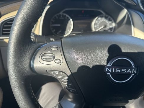 Used 2023 Nissan Murano SV image 21