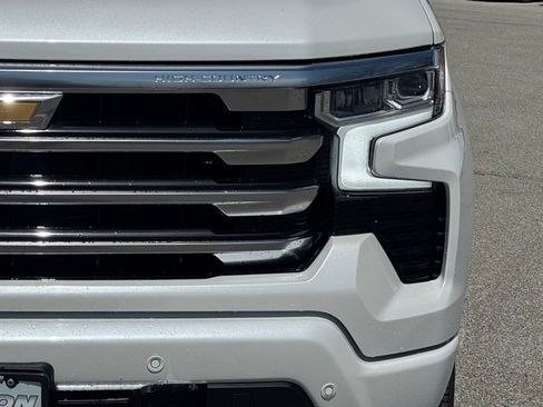 Used 2024 Chevrolet Silverado 1500 High Country w/ High Country Premium Package image 5