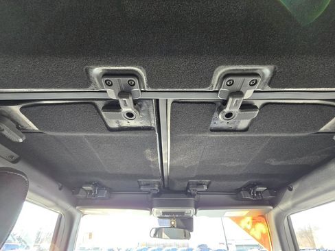 Used 2024 Ford Bronco Black Diamond image 18