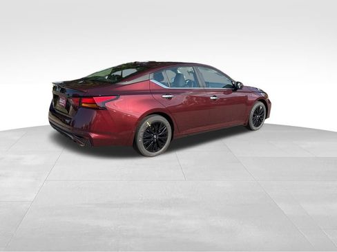 New 2025 Nissan Altima 2.5 SV w/ SV Special Edition Package image 4