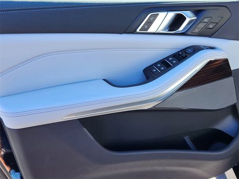 New 2026 BMW X5 xDrive40i image 8