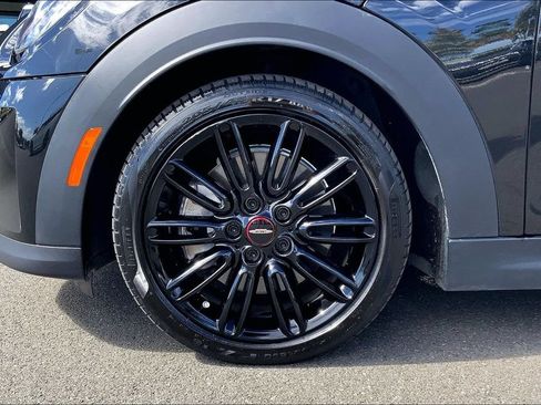 Used 2023 MINI Cooper S w/ Signature Upholstery Package FWD image 9