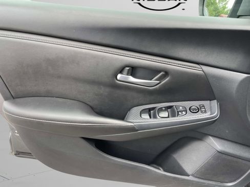 Used 2024 Nissan Sentra SV FWD image 21