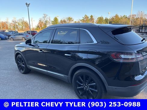 Used 2020 Lincoln Nautilus Reserve w/ Equipment Group 202A image 5