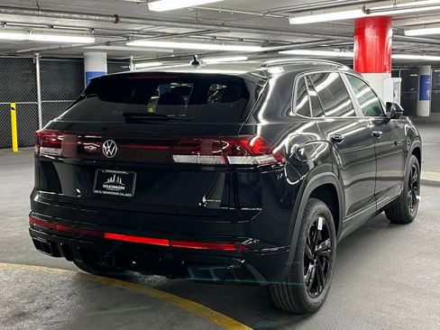 New 2026 Volkswagen Atlas Cross Sport SEL R-Line image 6
