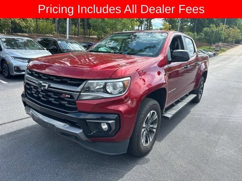 Used 2021 Chevrolet Colorado Z71 AWD/4WD image 2