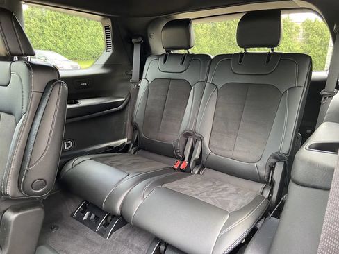 Used 2023 Jeep Grand Cherokee L Laredo AWD/4WD image 26