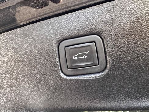 Certified 2025 Chevrolet Blazer RS w/ LPO, Floor Liner Package AWD/4WD image 12