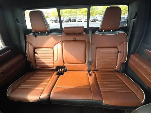 Used 2024 GMC Sierra 3500 Denali Ultimate image 37