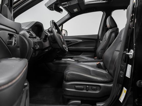 Used 2022 Honda Pilot TrailSport image 5