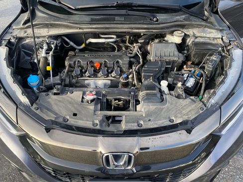 Used 2019 Honda HR-V Sport image 34