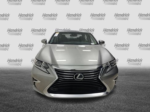 Used 2018 Lexus ES 350 w/ Navigation System Package image 3