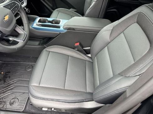 New 2026 Chevrolet Equinox EV LT w/ LPO, All-Weather Mat Package AWD/4WD image 19