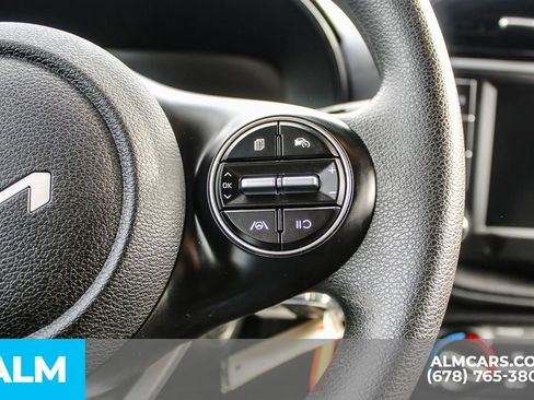 Used 2025 Kia Soul LX FWD image 28
