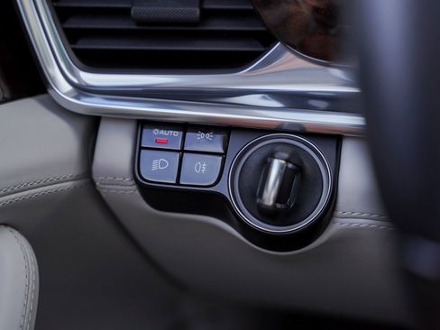 Used 2020 Porsche Panamera 4 Executive w/ Premium Package Plus image 20