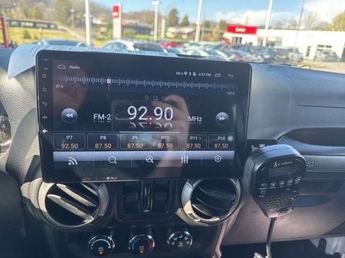 Used 2014 Jeep Wrangler Unlimited Sport image 16