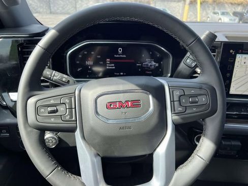New 2026 GMC Sierra 1500 Elevation image 18