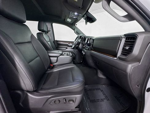 Used 2024 GMC Sierra 1500 SLT image 28