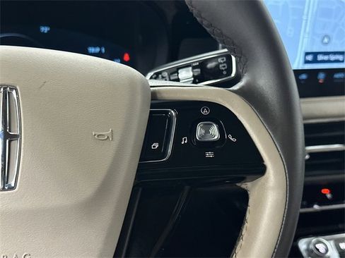 Used 2023 Lincoln Corsair AWD image 21