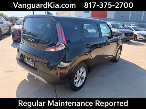 Certified 2025 Kia Soul LX w/ LX Technology Package FWD image 4