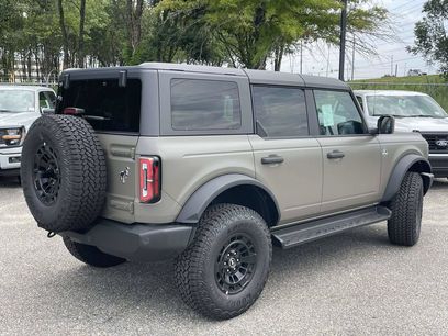 New 2026 Ford Bronco Outer Banks w/ Sasquatch Package