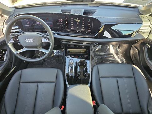 Used 2025 Audi A5 2.0T Premium w/ Convenience Package AWD/4WD image 4