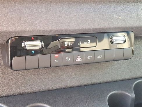Used 2025 Mercedes-Benz Sprinter 2500 image 15