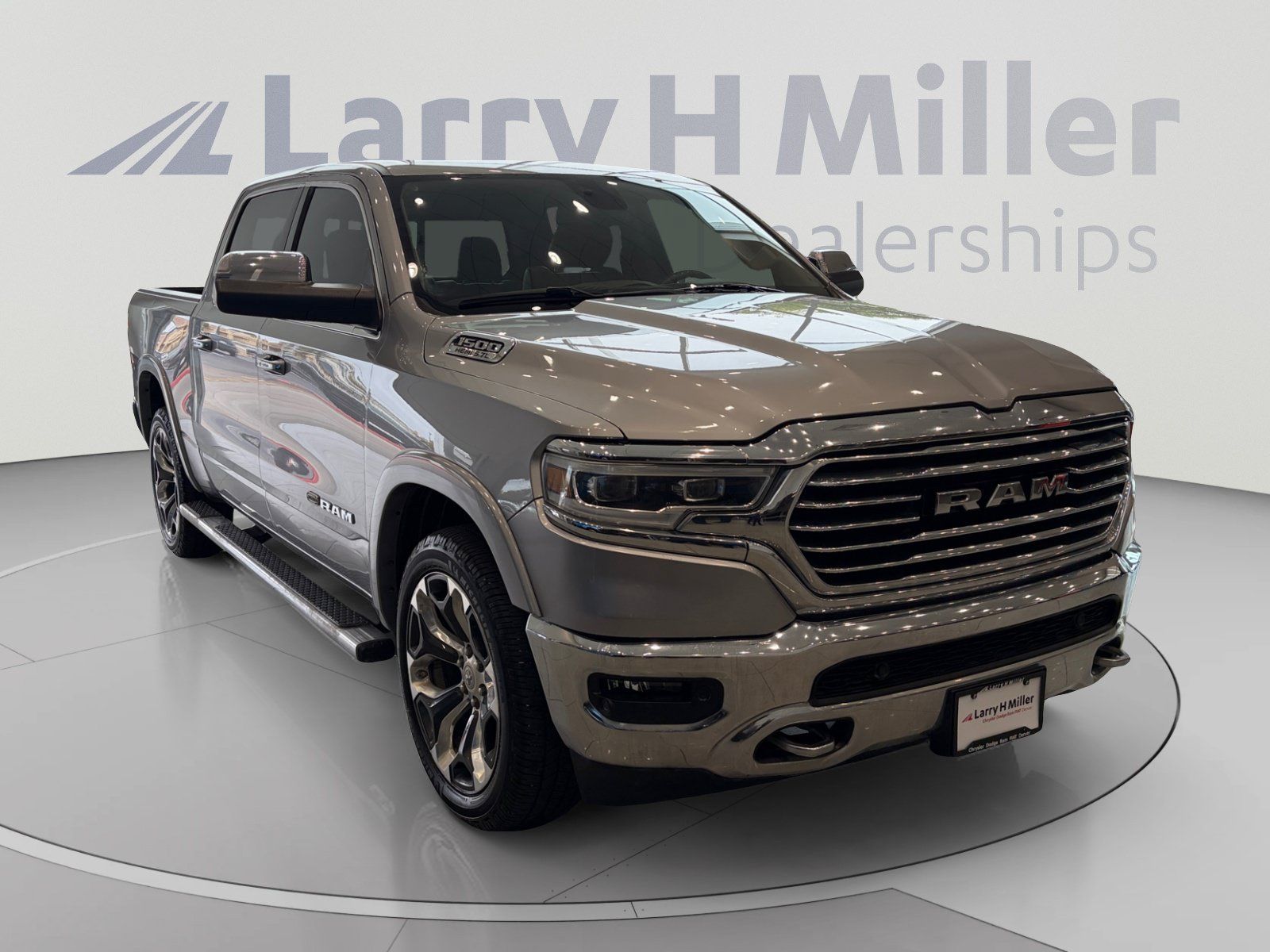 Used 2019 RAM 1500 Limited w/ Trailer Tow Group AWD/4WD image 7