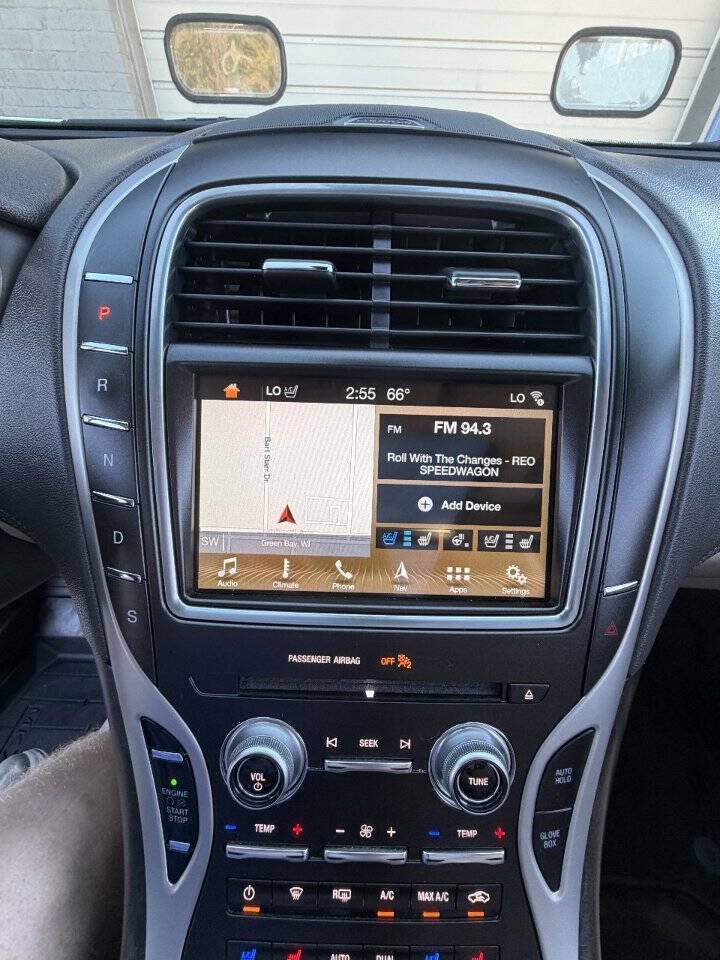 Used 2018 Lincoln MKX Reserve w/ Driver Assistance Package AWD/4WD image 26