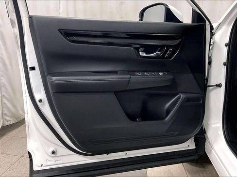 Used 2025 Honda CR-V EX-L image 9