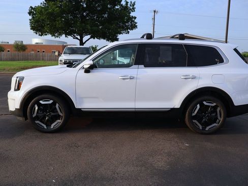 Used 2025 Kia Telluride S AWD/4WD image 2