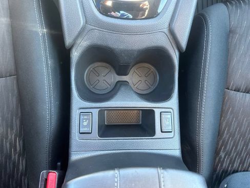 Used 2017 Nissan Rogue SV AWD/4WD image 7