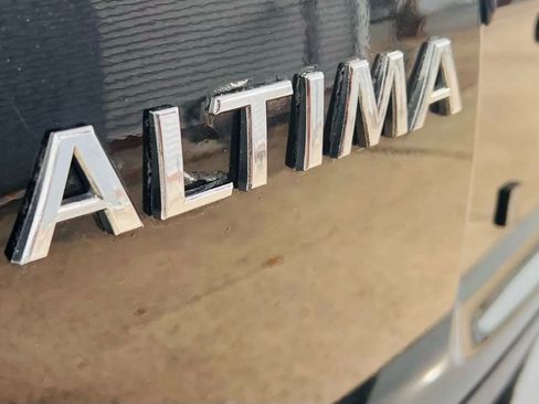 Used 2007 Nissan Altima 3.5 SE w/ Emergency Aid Pkg image 14