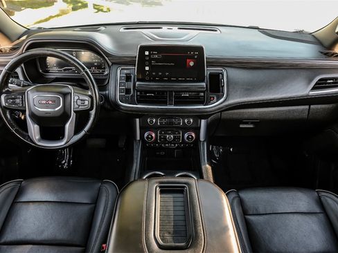Used 2022 GMC Yukon XL SLT image 11
