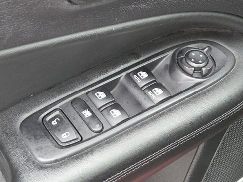 Used 2020 Jeep Compass Latitude image 29