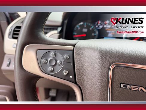 Used 2019 GMC Yukon Denali w/ Open Road Package AWD/4WD image 17
