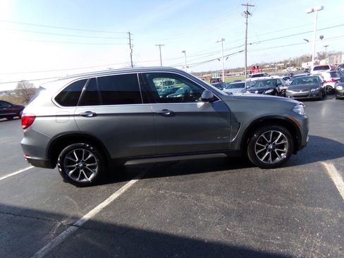 Used 2016 BMW X5 xDrive50i w/ Dynamic Handling Package image 57