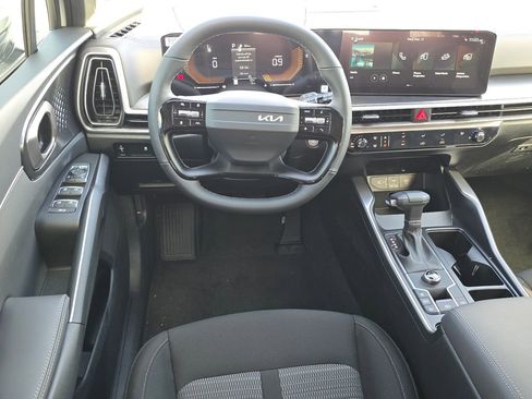 New 2026 Kia Sorento LX image 13