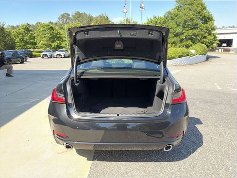 Certified 2025 BMW 330i Sedan RWD image 33