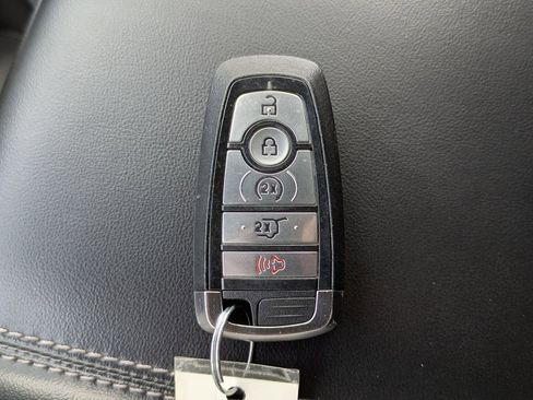 Used 2023 Ford Explorer XLT w/ Equipment Group 202A RWD image 32