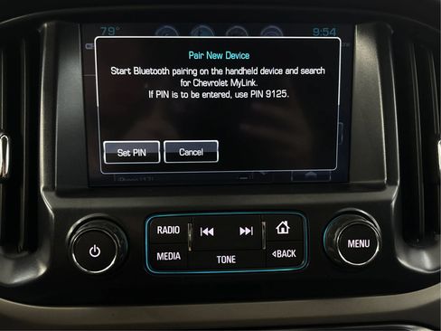 Used 2017 Chevrolet Colorado Z71 AWD/4WD image 32