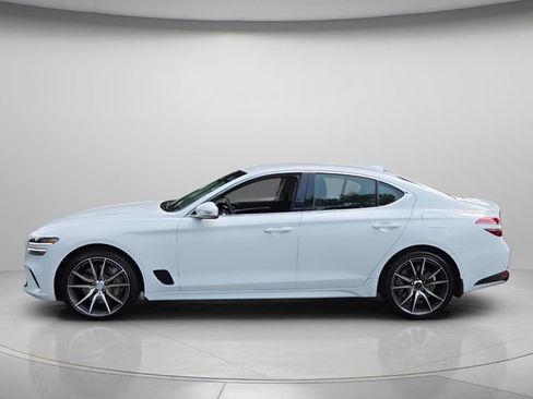 Used 2026 Genesis G70 2.5T RWD image 3